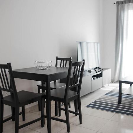 Renovated One Bedroom Apartment In Paphos With Pool Екстер'єр фото