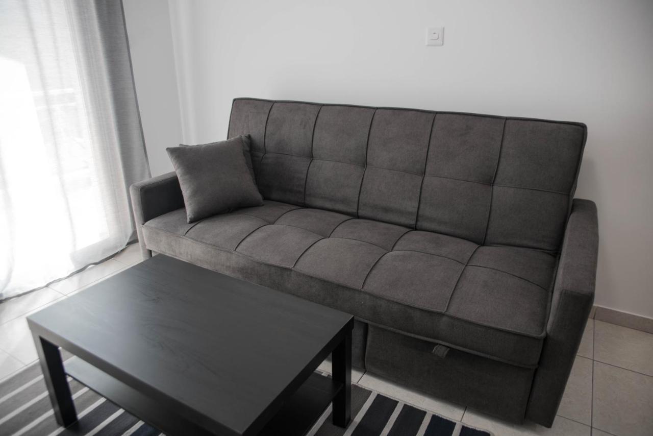 Renovated One Bedroom Apartment In Paphos With Pool Екстер'єр фото